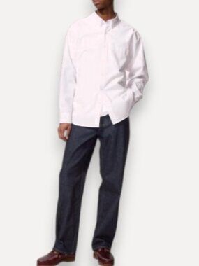 Uniqlo long sleeve button down shirt light pink men's size M
